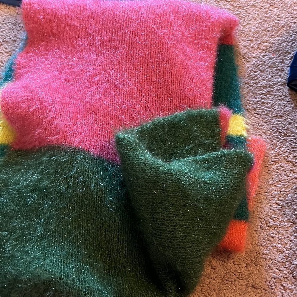Camille & co acrylic scarf‎ - Picture 4 of 5